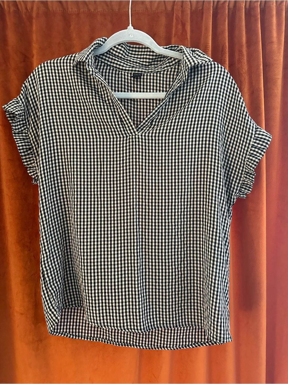 Gingham V-Neck Short Sleeve Top - Black & White emery rose size small